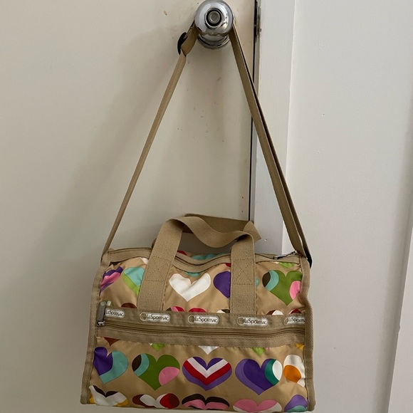 LeSportsac Shoulder/handbag with matching pouch bag - Picture 7 of 12
